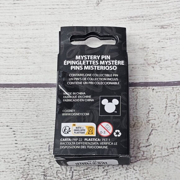 NIB!  Loungefly Disney Mickey Mouse And Friends Holiday Wreath Blind Box UNOPENE - Picture 3 of 4